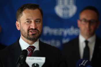 Drażniąca substancja w krakowskim urzędzie. Poszkodowane urzędniczki