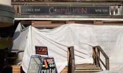 Tragedia w Szwajcarii. Właściciele baru o "współpracy" ze śledczymi