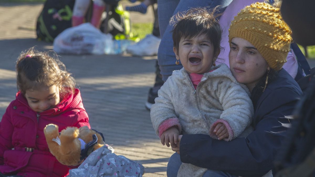 Grupa uchodźców zatrzymana na polskiej granicy. Jest wśród nich ośmioro dzieci.