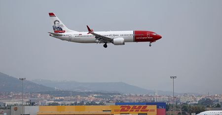 Zakłóciły ruch lotniczy nad Norwegią. Kolejny incydent z dronami