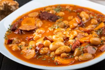 Dodaj do fasolki po bretońsku. Będzie smaczniejsza niż kiedykolwiek wcześniej