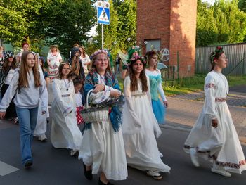 Słowiańskie Powitanie Lata w wykonaniu koła teatralnego "Maska" w Granowie