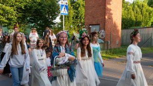 Słowiańskie Powitanie Lata w wykonaniu koła teatralnego "Maska" w Granowie