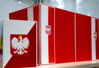 Dotkliwa porażka KO. Przegrywa w największej wsi w Polsce