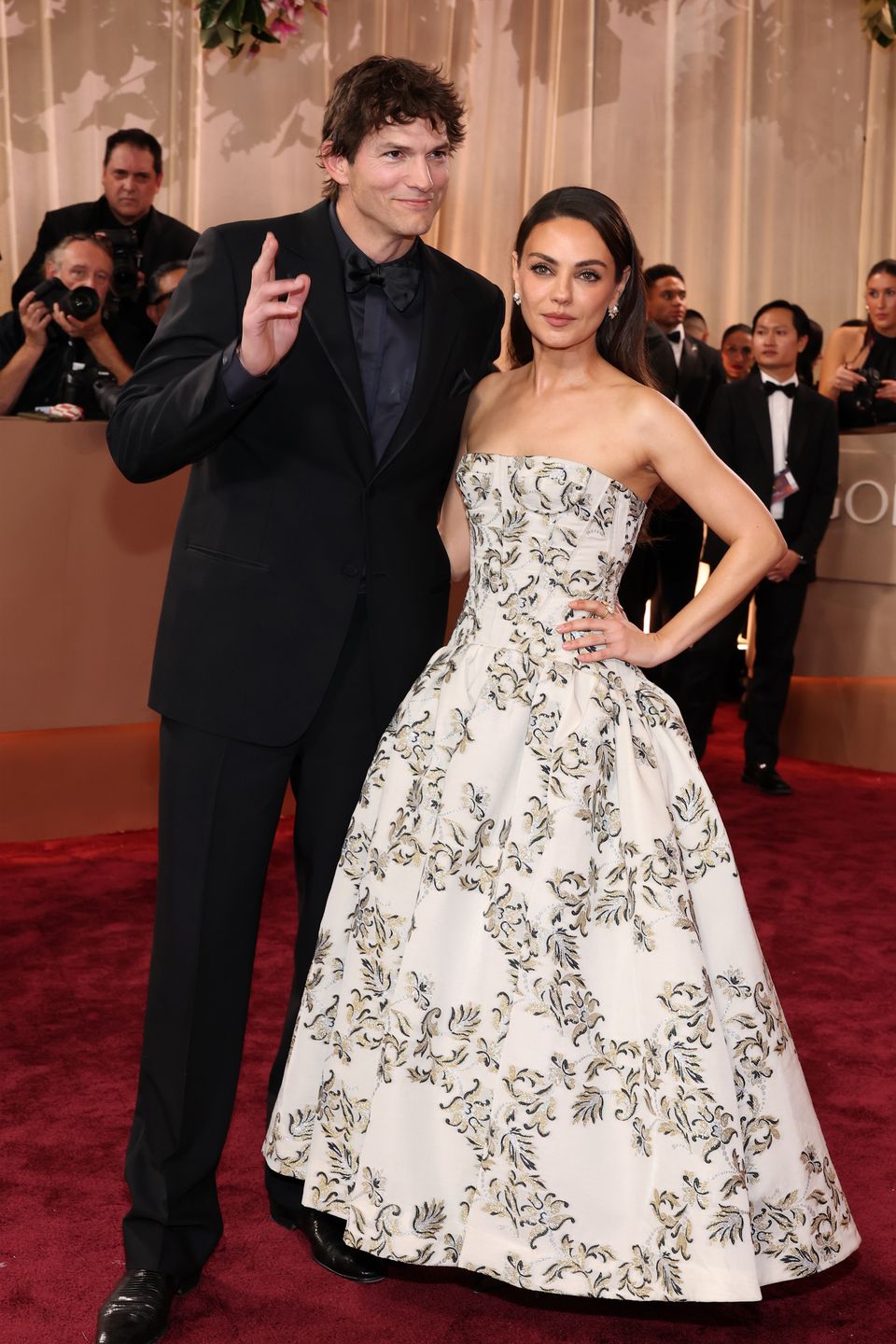 Ashton Kutcher i Mila Kunis na rozdaniu Złotych Globów