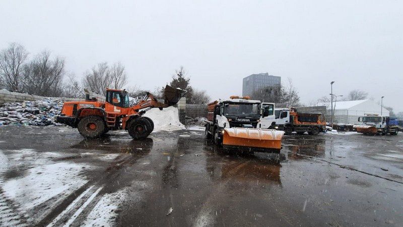 Wrocław. Ślisko na drogach. Zmiany w kursowaniu autobusów