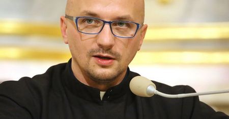 Pokazał, co zrobiła uczennica. Ksiądz wrzucił zdjęcie do internetu