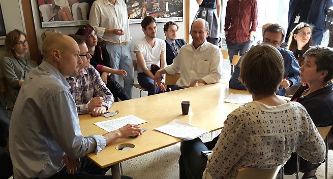 60 autorów książek przygotowało sobotnią „Gazetę Pisarzy”. Wśród nich Sosnowski, Tokarczuk i Passent