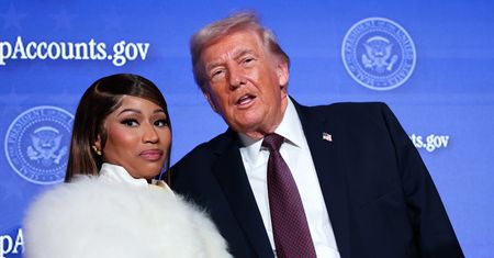 Pojawiła się na wiecu Trumpa. Publicznie skomentował jej pośladki