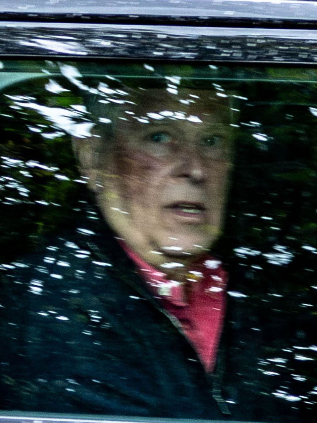 Andrzej Mountbatten-Windsor na nowych zdjęciach