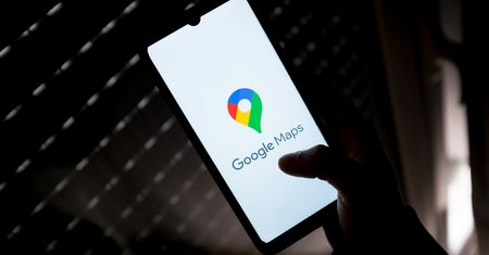 Google Maps ogranicza opcje dla niezalogowanych użytkowników