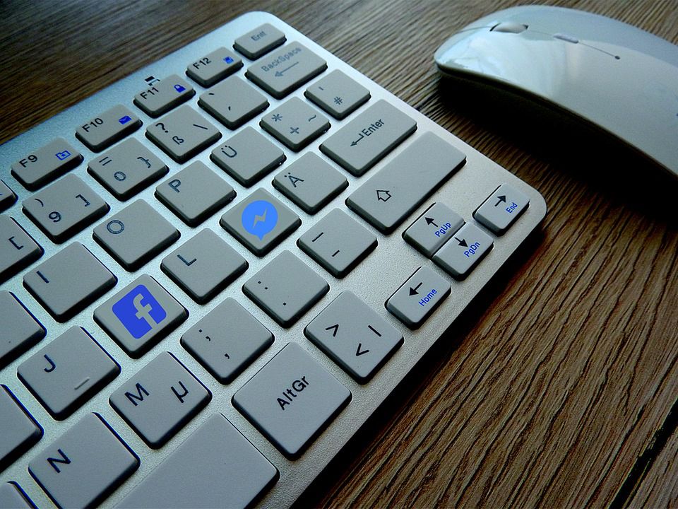 Facebook zastąpi mailowe odzyskiwanie haseł usługą Delegated Recovery 3