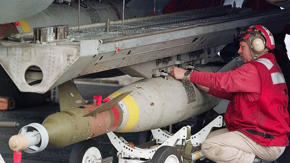 Pociski antyradiolokacyjne AGM-88 przeznaczone są do niszczenia radarów systemów przeciwlotniczych