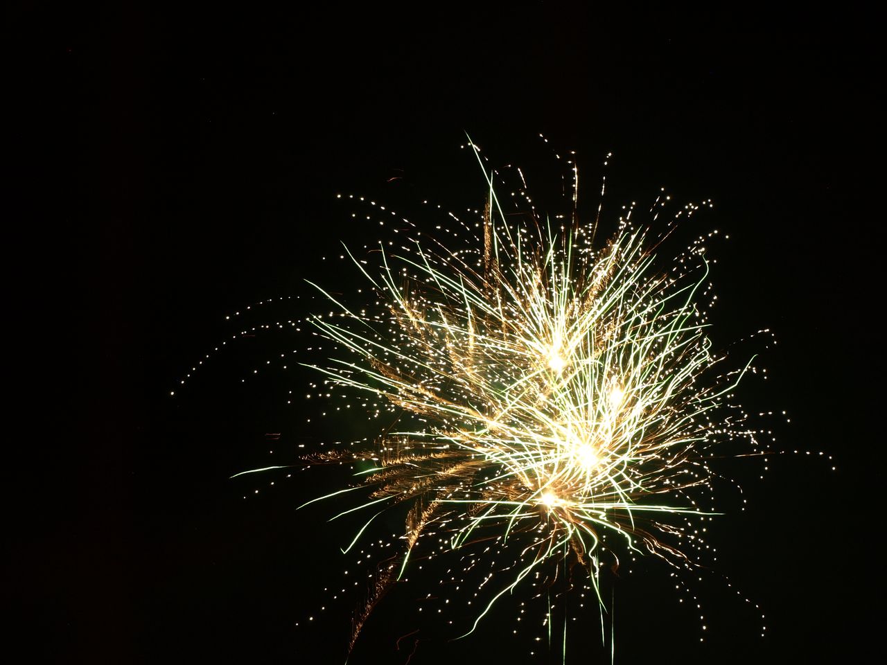 Ostrowiec na Święta 2025: sylwester z discotruckiem na osiedlach i muzyką na Rynku