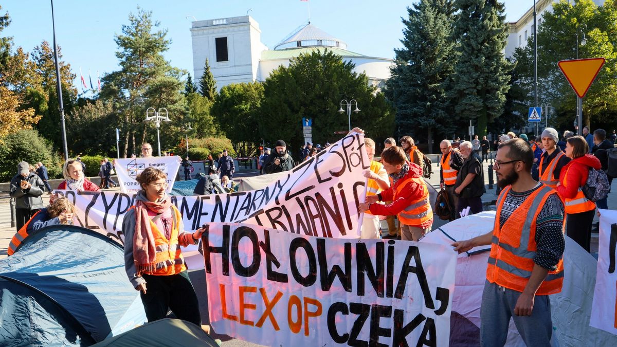 Ostatnie Pokolenie okupuje Sejm