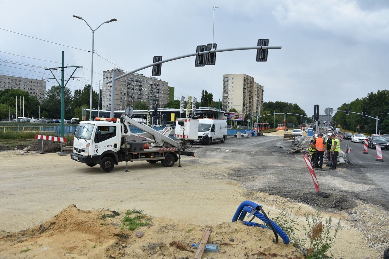 Jeszcze większe utrudnienia w Świętochłowicach. Nowa faza przebudowy kluczowej drogi. Szykujcie się na ruch wahadłowy