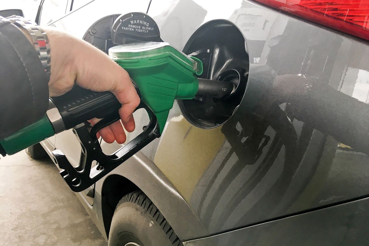Diesel jest już rekordowo droższy od benzyny