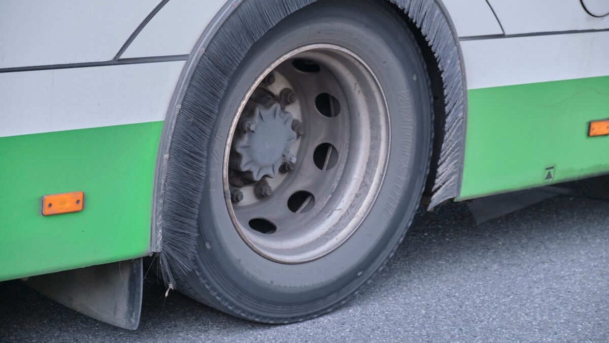 koło autobusu