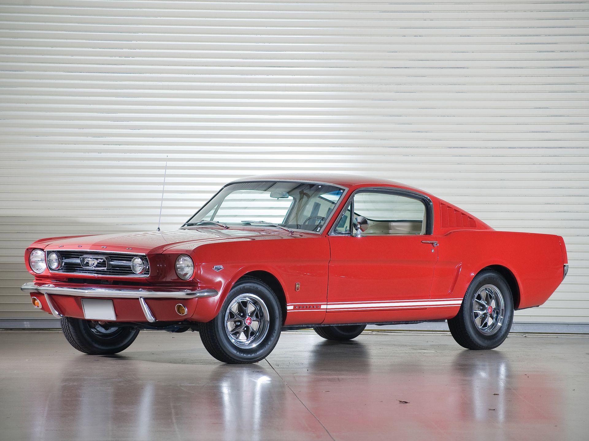 Ford Mustang I: ewolucja od malca po Bossa [galeria zdjęć] 20