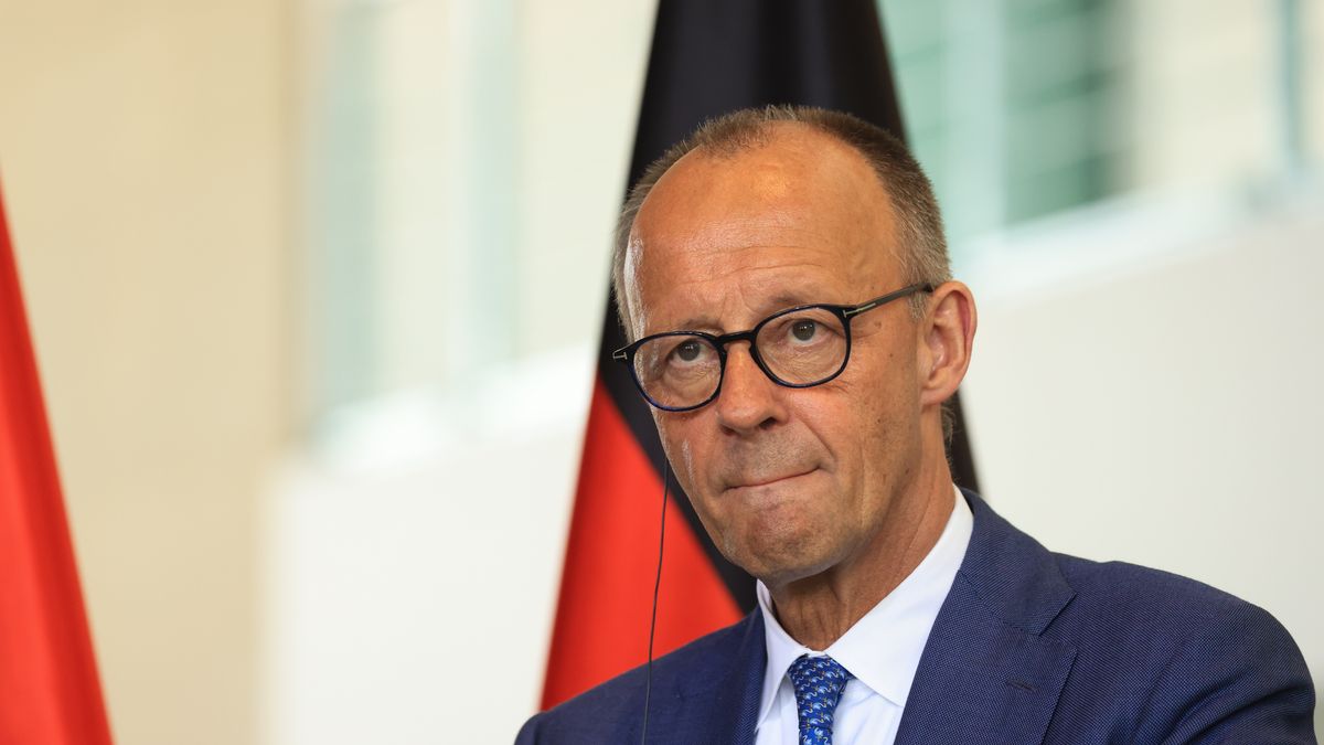 Friedrich Merz, Germany's chancellor, during a news conference with Peter Magyar, Hungary's prime minister, following their meeting at the Chancellery in Berlin, Germany, on Tuesday, June 2, 2026. Magyar said he'll meet with his lawmakers about amending the constitution to remove Tamas Sulyok from office. Photographer: Krisztian Bocsi/Bloomberg via Getty Images
