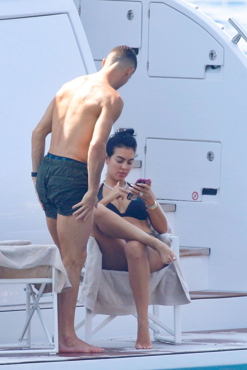 Cristiano Ronaldo i Georgina Rodriguez wypoczywają na jachcie