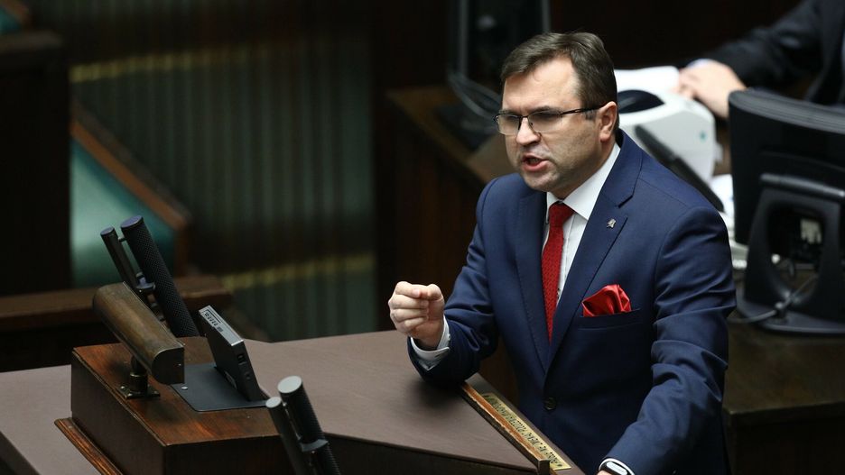 Szczepienie poza kolejnością. KPRM: poseł Girzyński złamał zasady