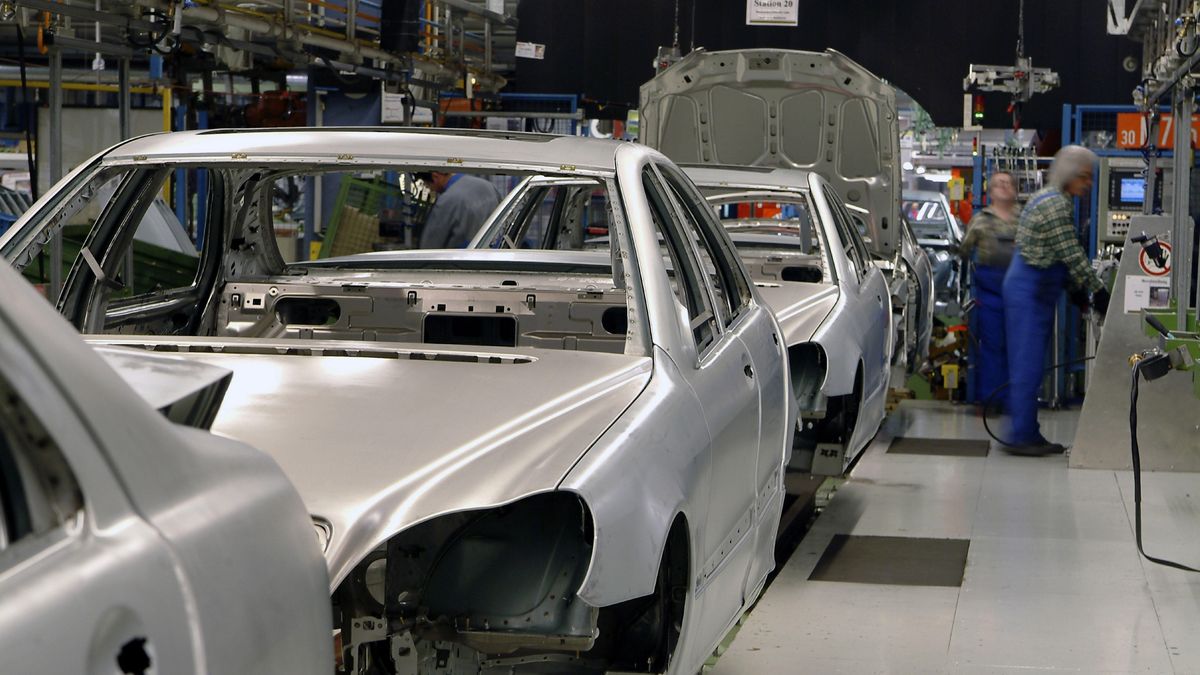 Odprawy dla pracowników są liczone od niższych pensji