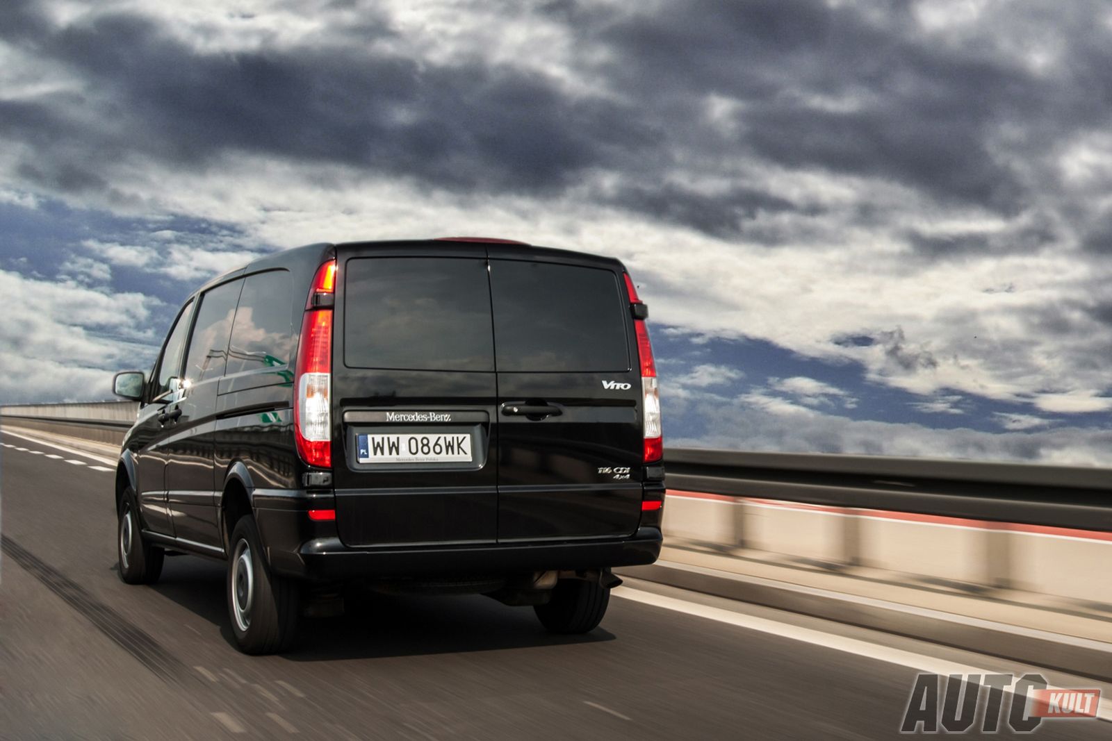 Mercedes-Benz Vito Furgon 4x4 116 CDI AT - test [galeria] 22