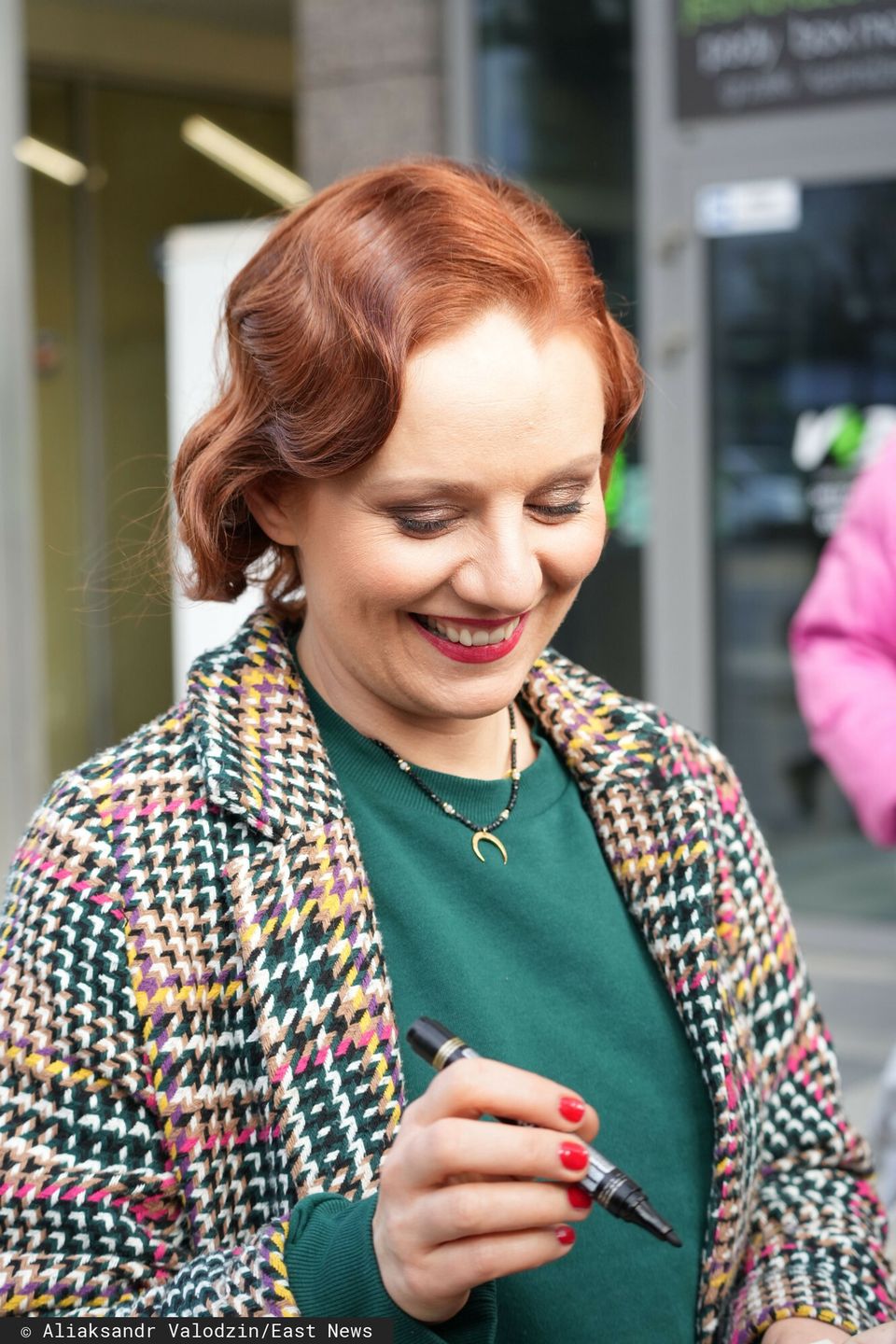 Ewelina Flinta przed studiem "Dzień Dobry TVN"