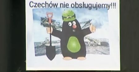 Gorąco na linii Polska-Czechy. Dowód wisi na drzwiach pubu w Bogatyni