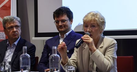 Jeden etat i trzy średnie krajowe. Tego chcą lekarze