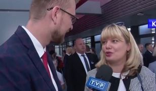 Kolejny "przypadkowy przechodzień" w TVP. Przepytują kobietę zatrudnioną przez rząd