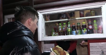 Najdroższa zapiekanka w Polsce? Na dworcu PKP zapłacili za nią 2 tys.