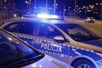 Jeziorki Kosztowskie: 20- latek spowodował wypadek po pijaku