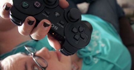 PlayStation goni Xboxa