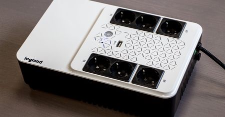 Legrand Keor Multiplug 800VA – zasilacz awaryjny do domu
