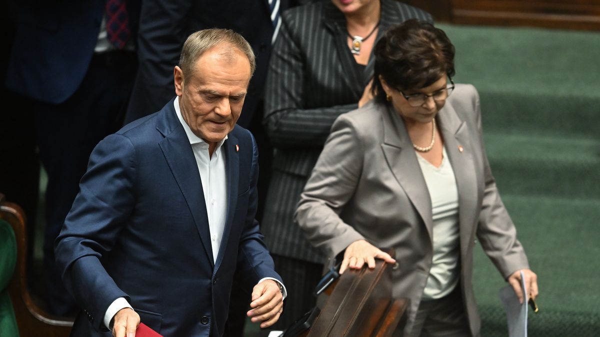Premier Donald Tusk i minister zdrowia Izabela Leszczyna