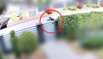 Boli od samego patrzenia. 14-latek został nagrany
