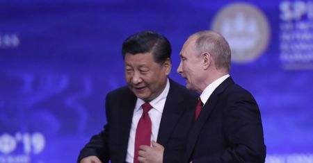 Putin drwi z Zachodu. Klęska sankcji