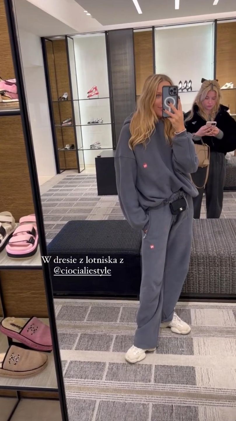 Jessica Mercedes na premierze "Emily w Paryżu"
