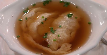 Dodaję zamiast makaronu. Po takim rosole drugie danie nie będzie potrzebne