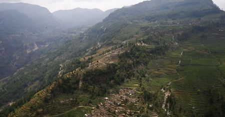 Tragedia w Nepalu. Co najmniej 18 osób nie żyje, 21 zaginęło