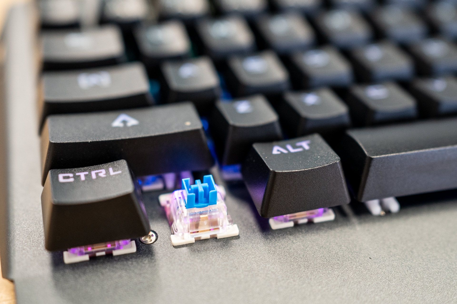 Mad Dog GK900 RGB - Outemu Blue