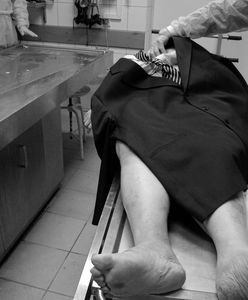 Odciął głowę i podpalił samochód. Po tym... pojechał na wesele