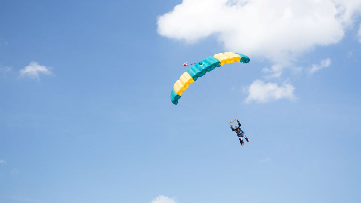 Zginął 47-letni spadochroniarz 