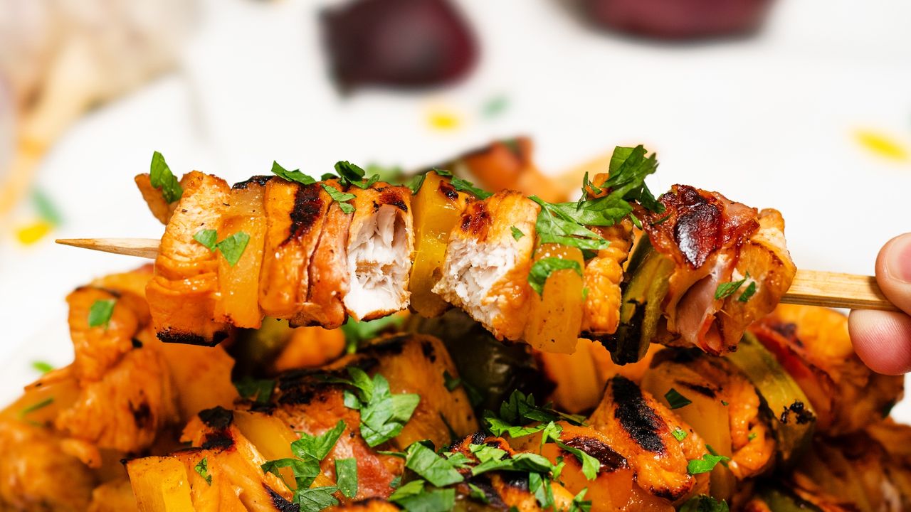 Te szaszłyki znikają z grilla jako pierwsze. Smakują wakacjami