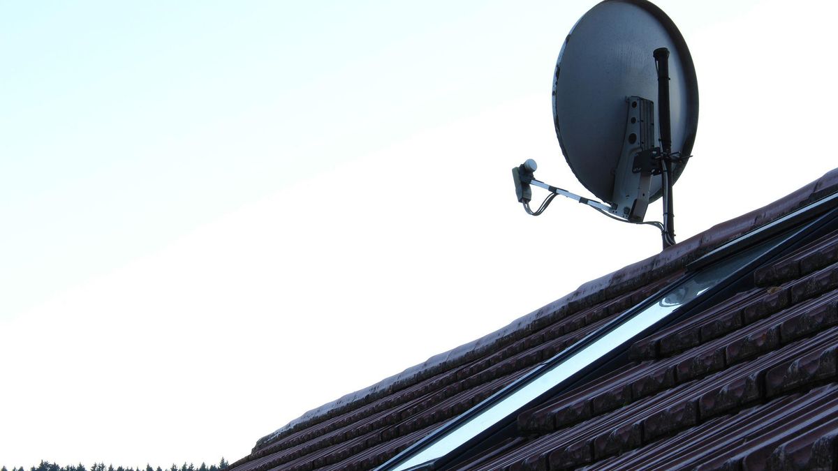 Antena na dachu. Niewłaściwy montaż może sporo kosztować
