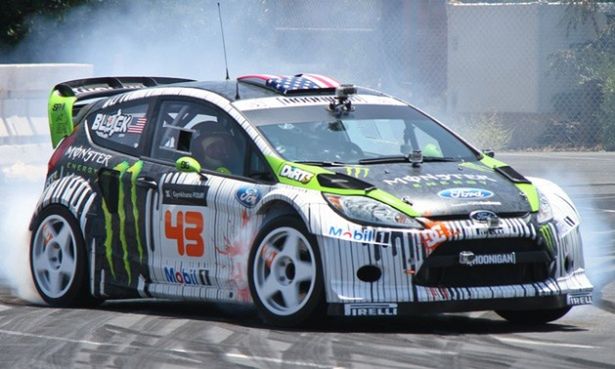 Ken Block i jego nowa Fiesta HFHV na każdą okazję [wideo]