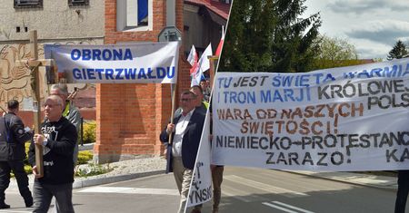 Awantura obok miejsca znanego z objawień maryjnych. "Zamach na Gietrzwałd nie może się powtórzyć"