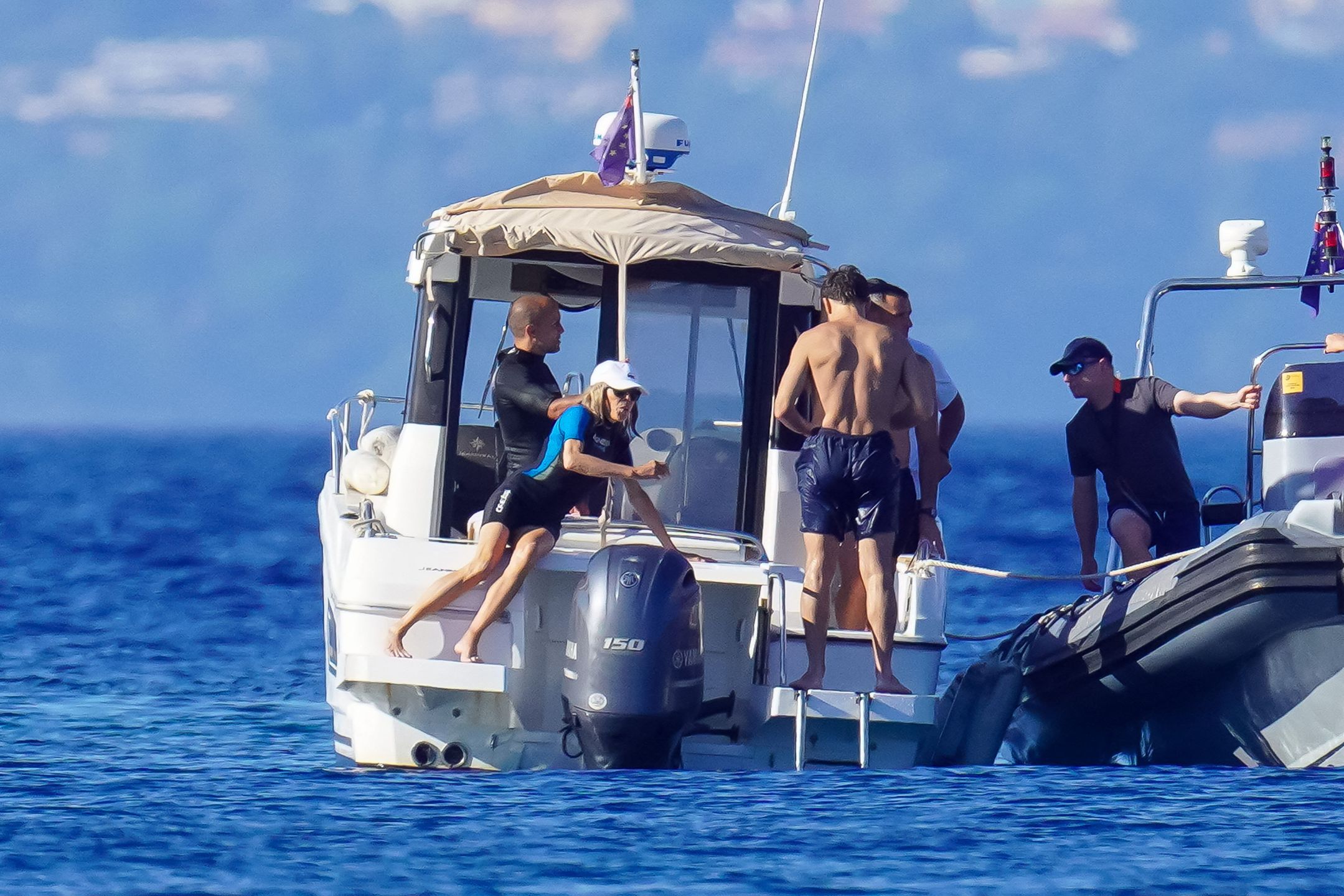 Macronowie bawią się na wakacjach